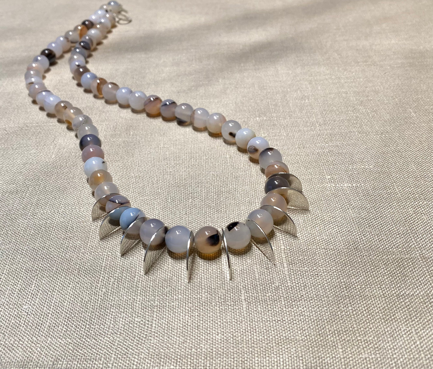 Flower Agate contemporary necklace